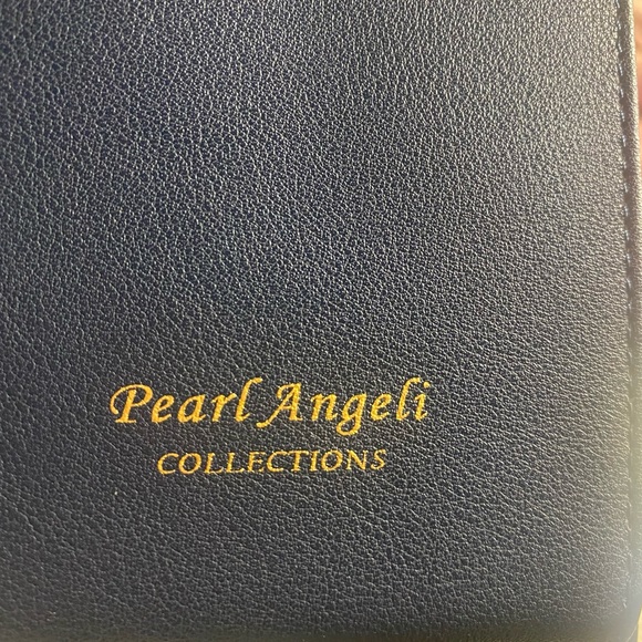 NWT Pearl Angeli Small Crossbody leather Phone Bag/ Women Wallet Cellphone pouch - Picture 5 of 10